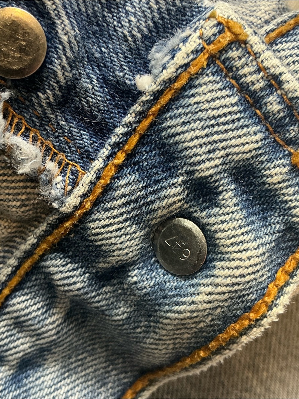 Vintage Levi’s 501 button fly 90s straight leg jeans 32 x 28 made in Mexico - Picture 4 of 10